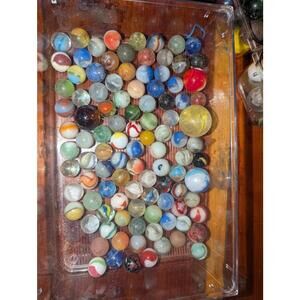 100 marbles 2 shooters Dirty/possible damage Antique-modern, some UV react 19